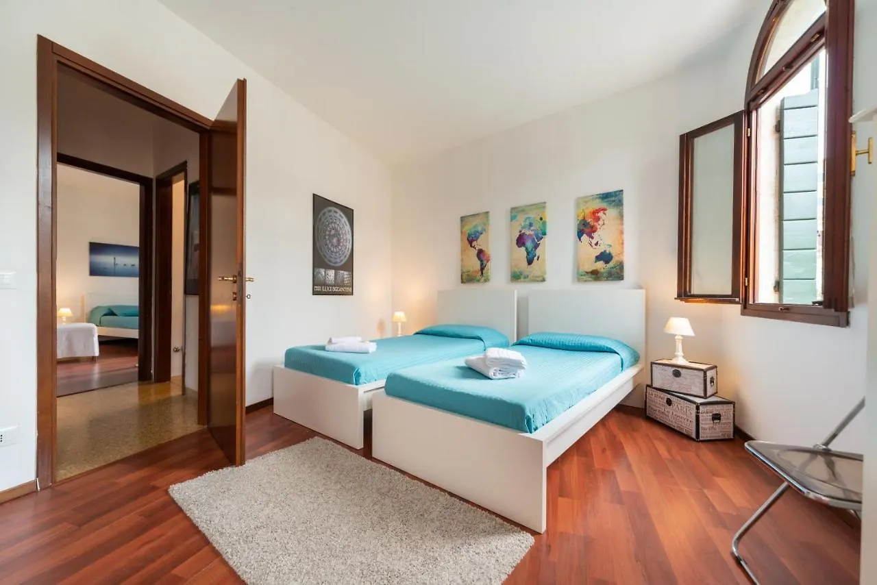 شقة Tabacchi446 البندقية
